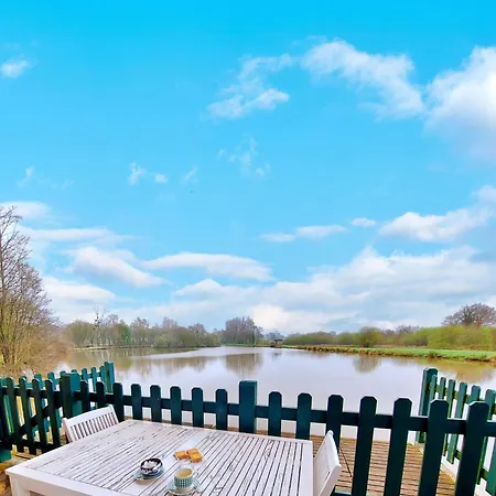 度假居 Les Iris Saint-Ellier-du-Maine